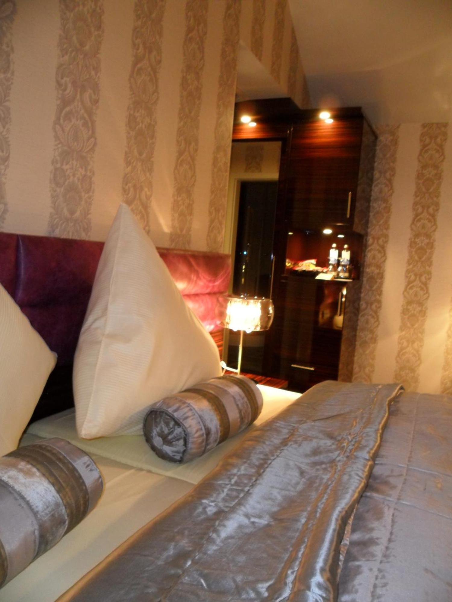 Moselstern Parkhotel Kraehennest Löf 部屋 写真
